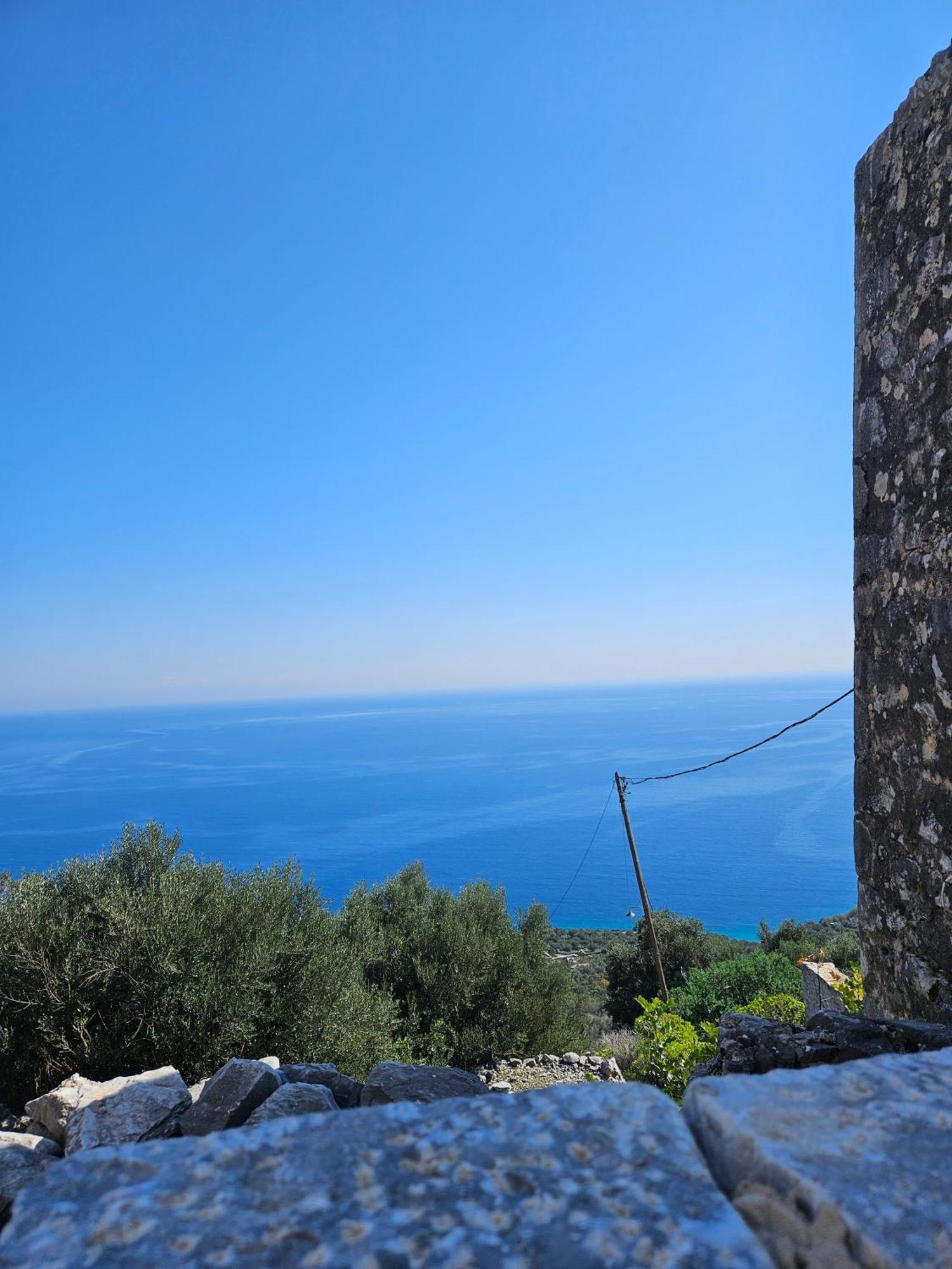 Rigas Stone Tower East Mani 3 * Mina