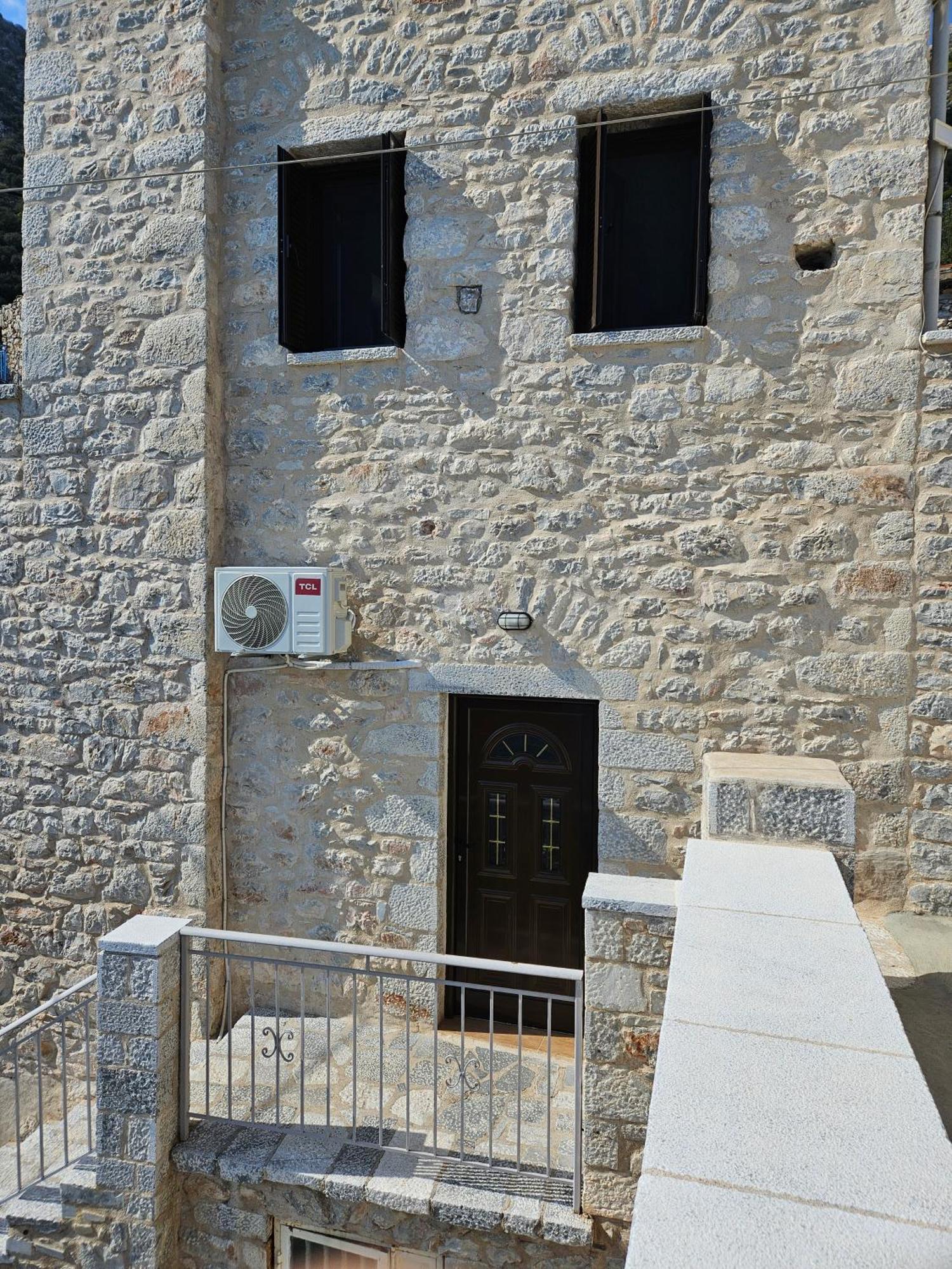 Rigas Stone Tower East Mani 3 Apartment *